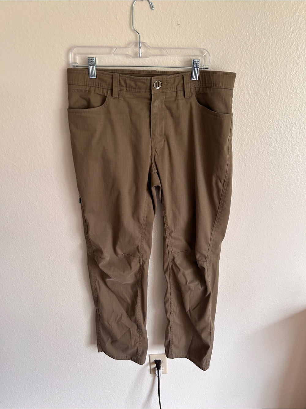 Under Armour Men's Tan Stretch Chinos